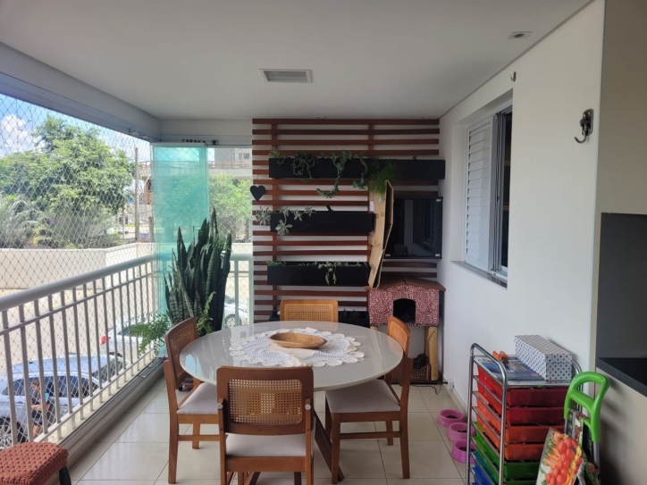 Apartamento à venda com 3 quartos, 125m² - Foto 1