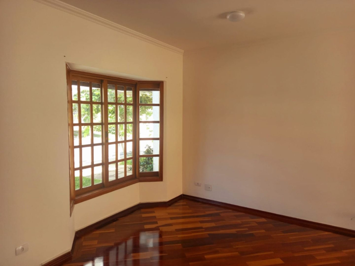 Casa à venda com 3 quartos, 138m² - Foto 4