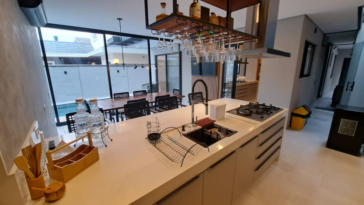 Casa à venda com 4 quartos, 269m² - Foto 5