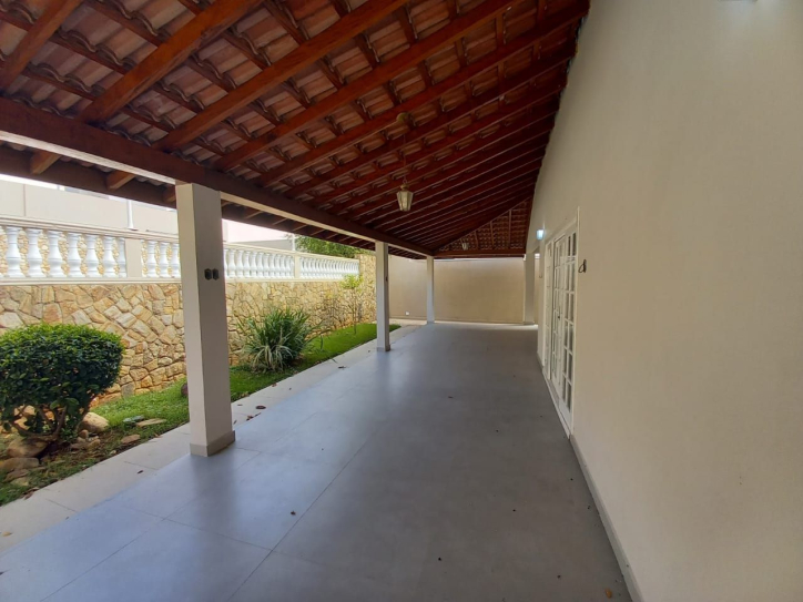 Casa à venda e aluguel com 4 quartos, 500m² - Foto 20