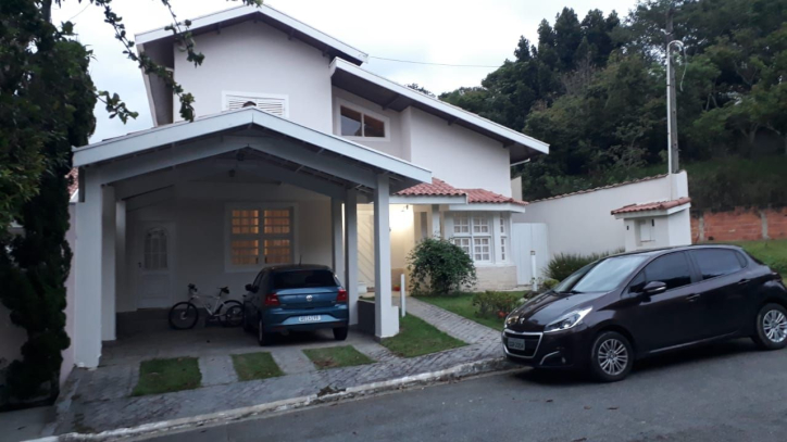 Casa à venda com 3 quartos, 190m² - Foto 1