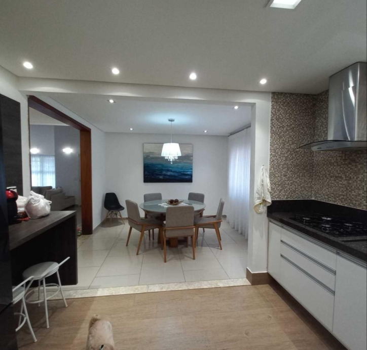 Casa à venda com 3 quartos, 190m² - Foto 17