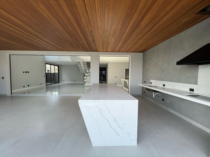 Casa à venda com 5 quartos, 445m² - Foto 1