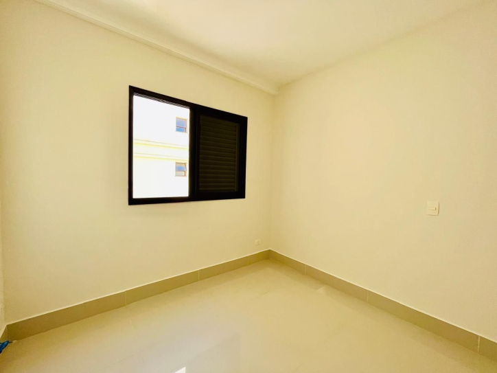 Apartamento à venda com 4 quartos, 157m² - Foto 4