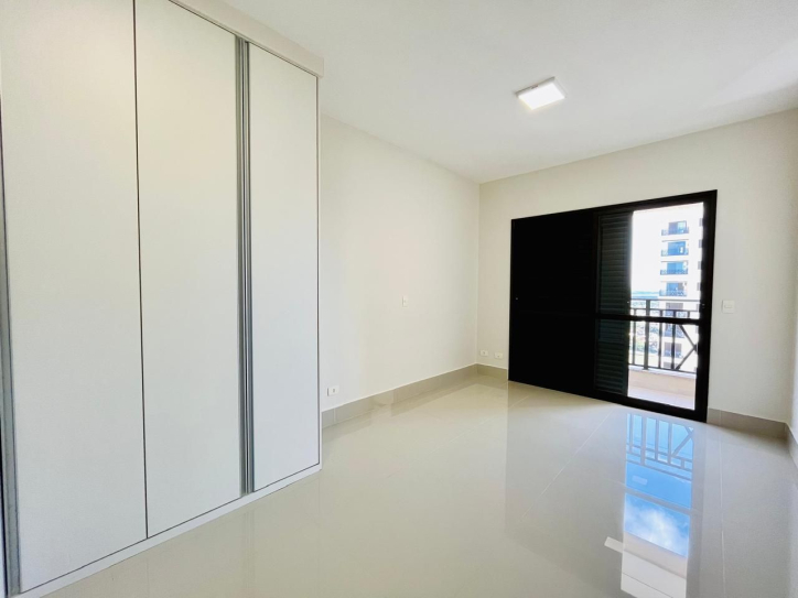 Apartamento à venda com 4 quartos, 157m² - Foto 8