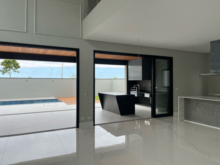 Casa à venda com 4 quartos, 400m² - Foto 1