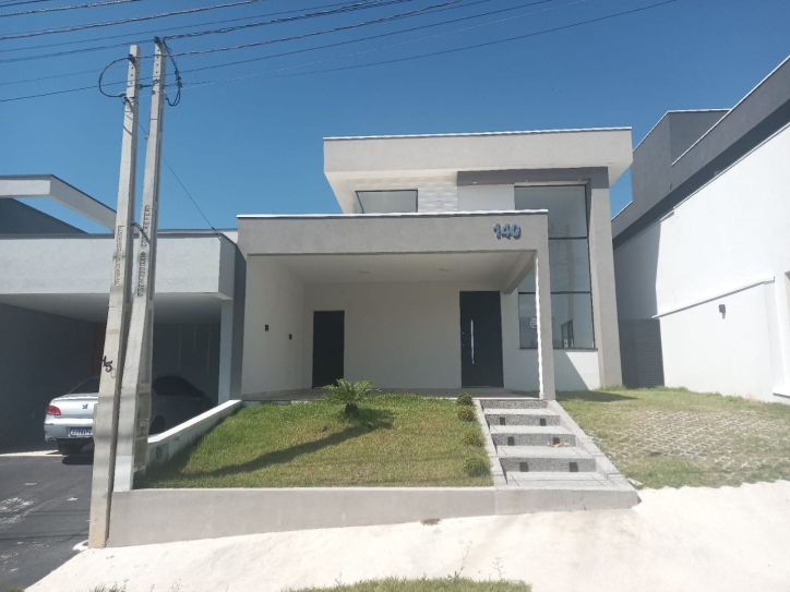 Casa à venda com 3 quartos, 190m² - Foto 1