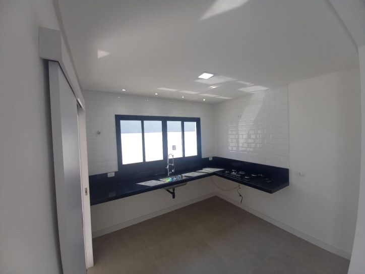 Casa à venda com 3 quartos, 190m² - Foto 3