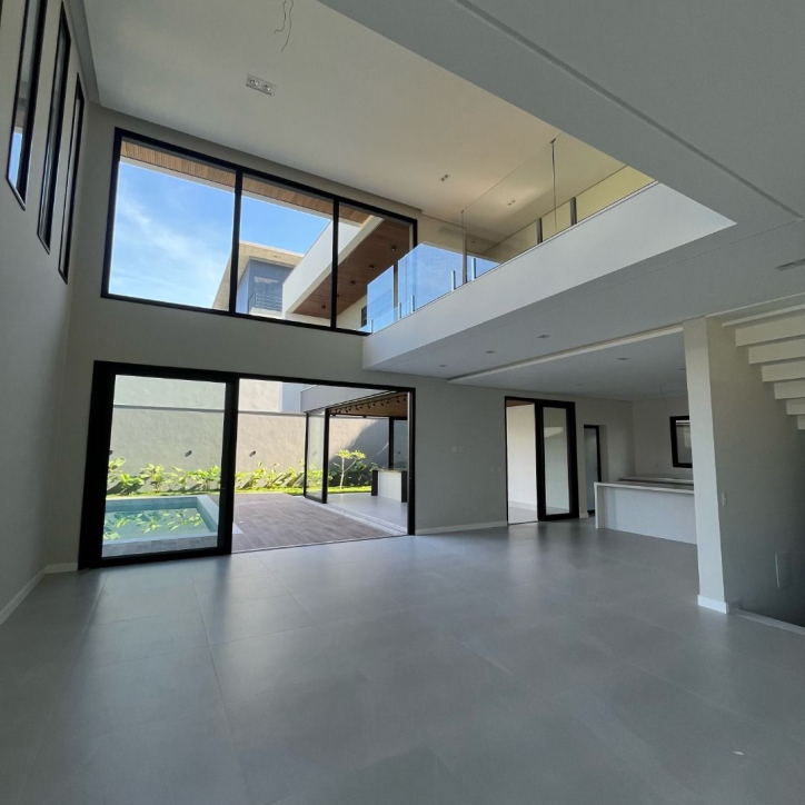 Casa à venda com 4 quartos, 440m² - Foto 10