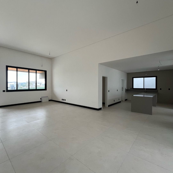 Casa à venda com 4 quartos, 300m² - Foto 7