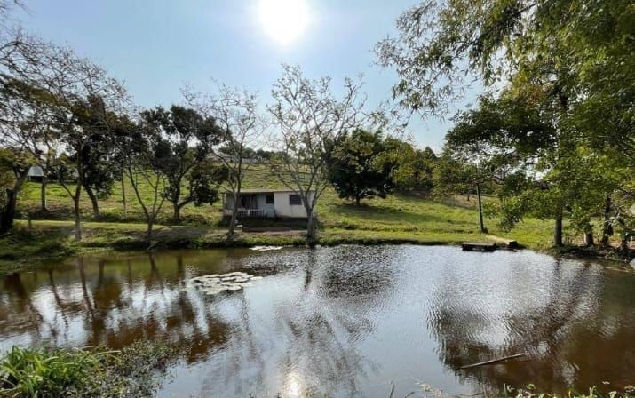 Fazenda à venda com 4 quartos, 200m² - Foto 2