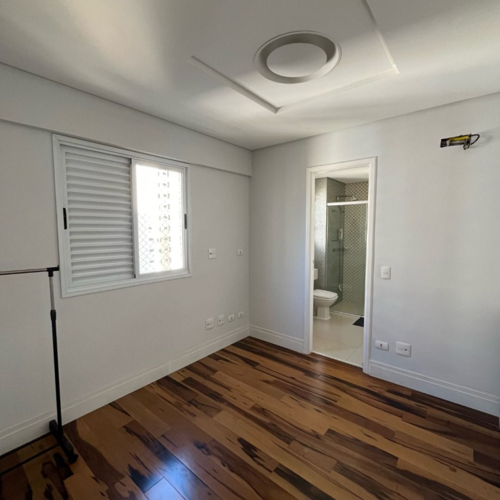 Apartamento à venda com 3 quartos, 129m² - Foto 10