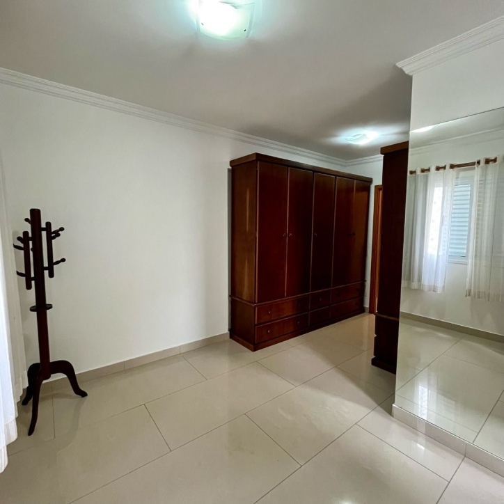 Apartamento à venda com 3 quartos, 129m² - Foto 3