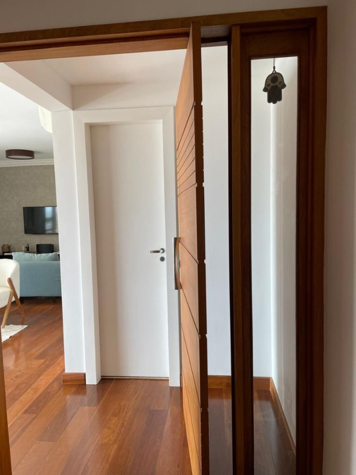 Apartamento à venda com 3 quartos, 194m² - Foto 17