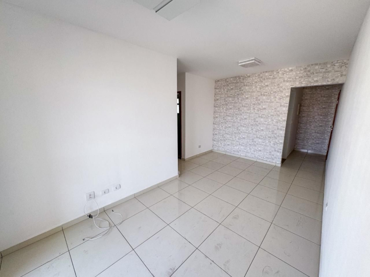 Apartamento à venda com 3 quartos, 92m² - Foto 2