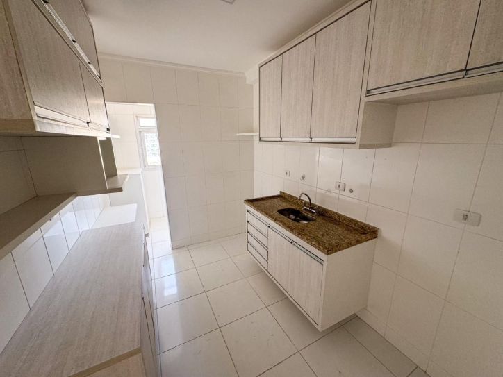 Apartamento à venda com 3 quartos, 92m² - Foto 7