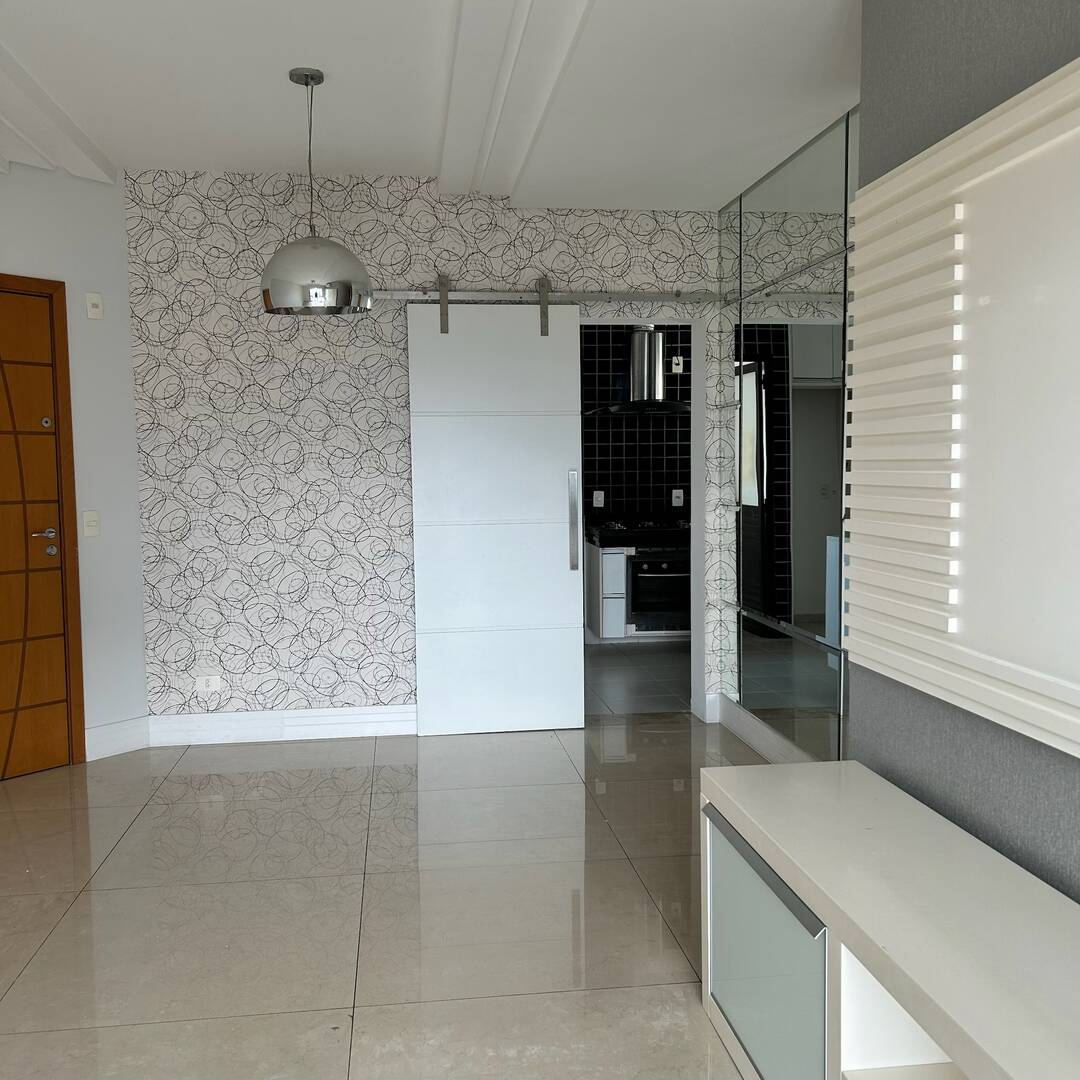 Apartamento à venda com 3 quartos, 118m² - Foto 1