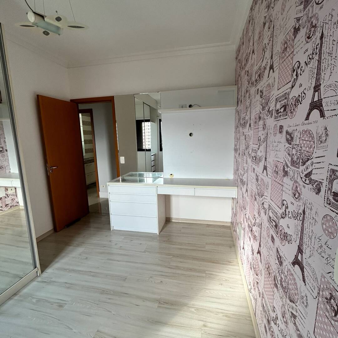 Apartamento à venda com 3 quartos, 118m² - Foto 13