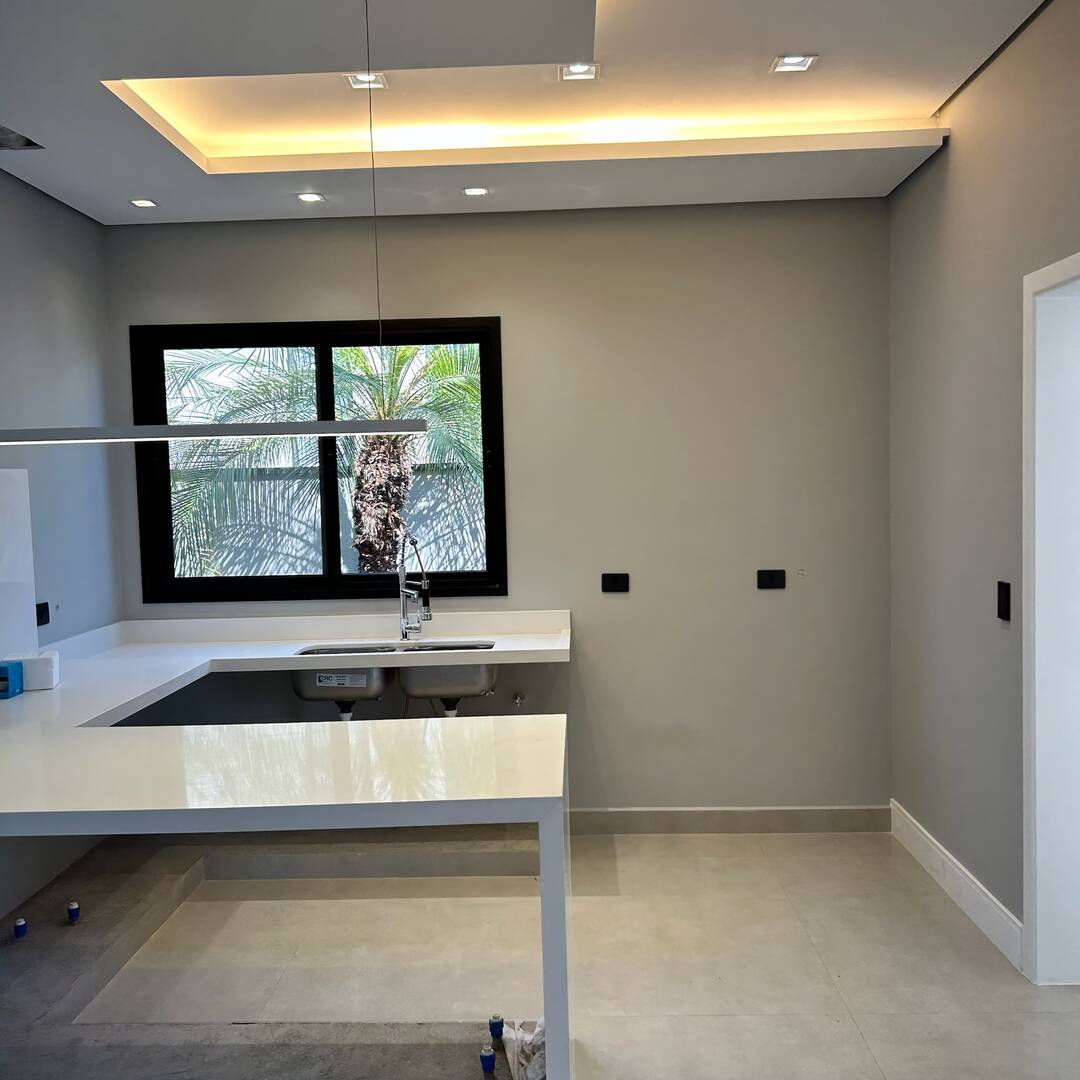 Casa à venda com 3 quartos, 290m² - Foto 8