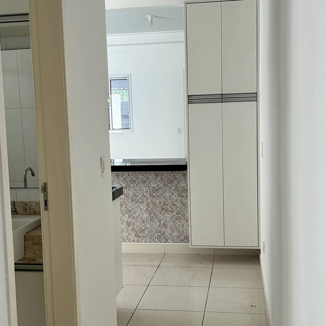 Casa à venda com 3 quartos, 100m² - Foto 12