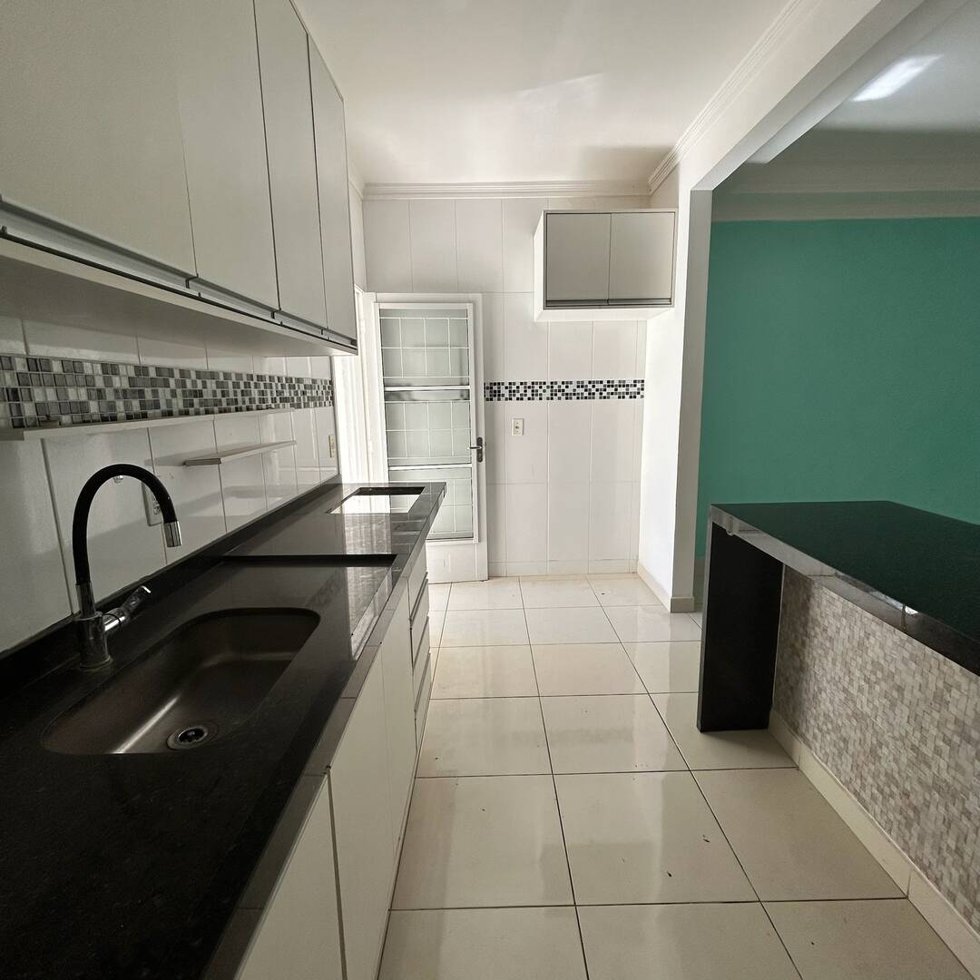 Casa à venda com 3 quartos, 100m² - Foto 13