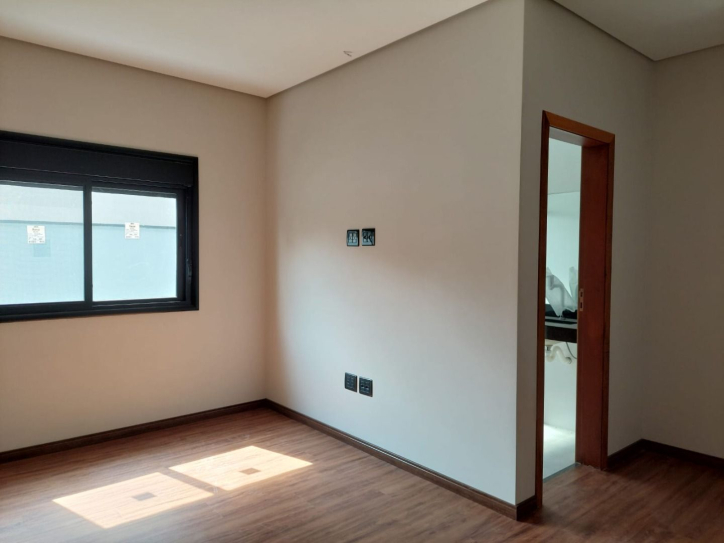 Casa à venda com 4 quartos, 230m² - Foto 6