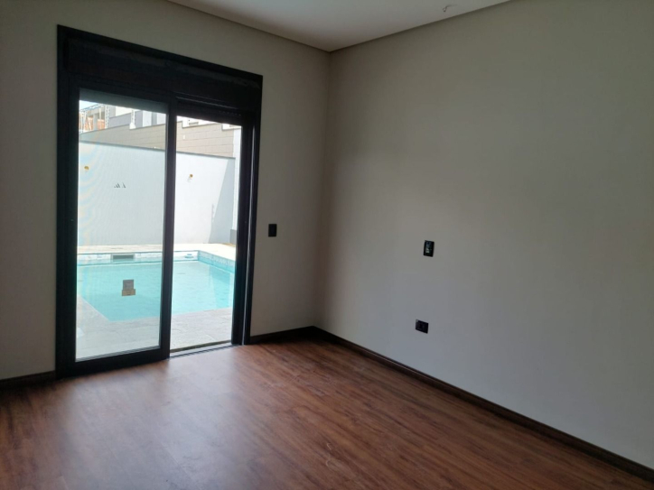 Casa à venda com 4 quartos, 230m² - Foto 14