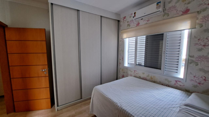 Casa à venda com 3 quartos, 247m² - Foto 30