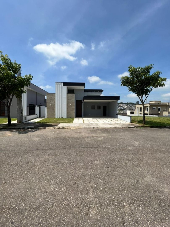 Casa à venda com 3 quartos, 150m² - Foto 2