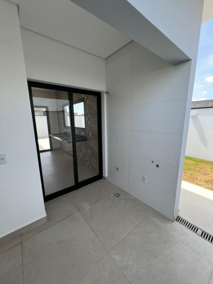 Casa à venda com 3 quartos, 150m² - Foto 29