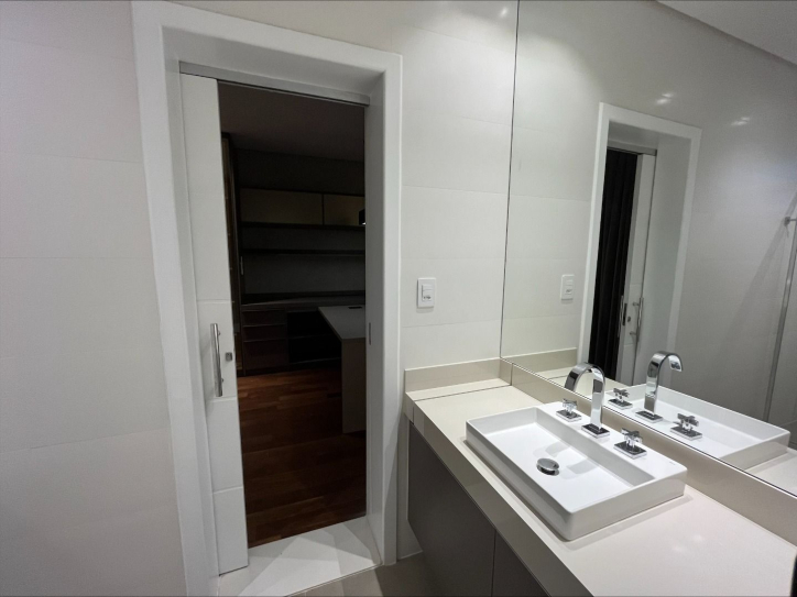 Casa à venda com 4 quartos, 378m² - Foto 18