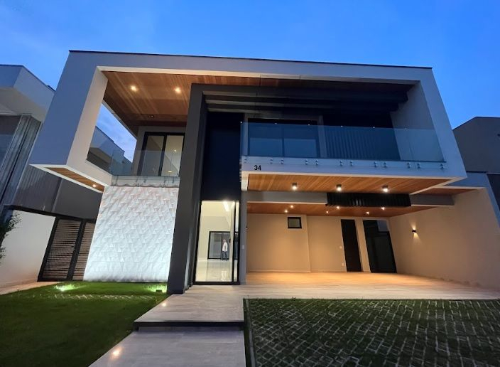 Casa à venda com 4 quartos, 502m² - Foto 1