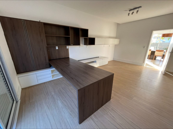 Casa à venda com 4 quartos, 650m² - Foto 20