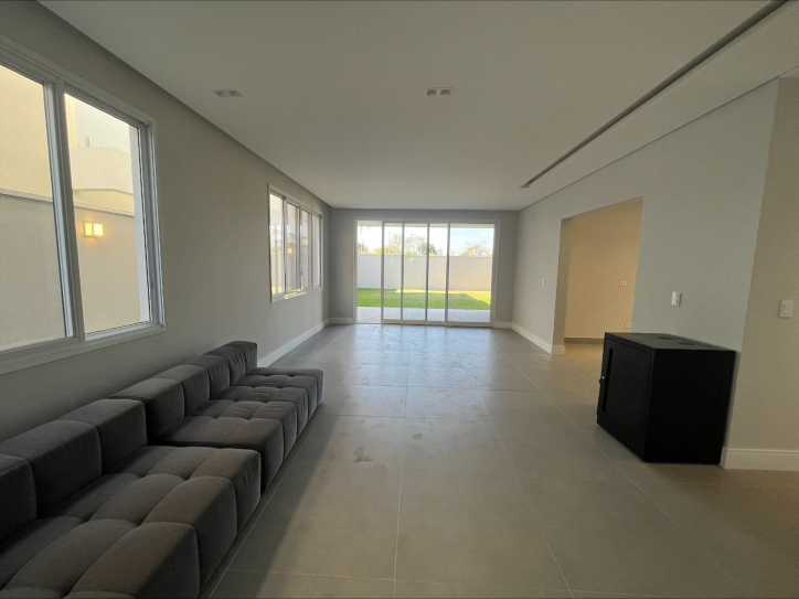 Casa à venda com 3 quartos, 285m² - Foto 6