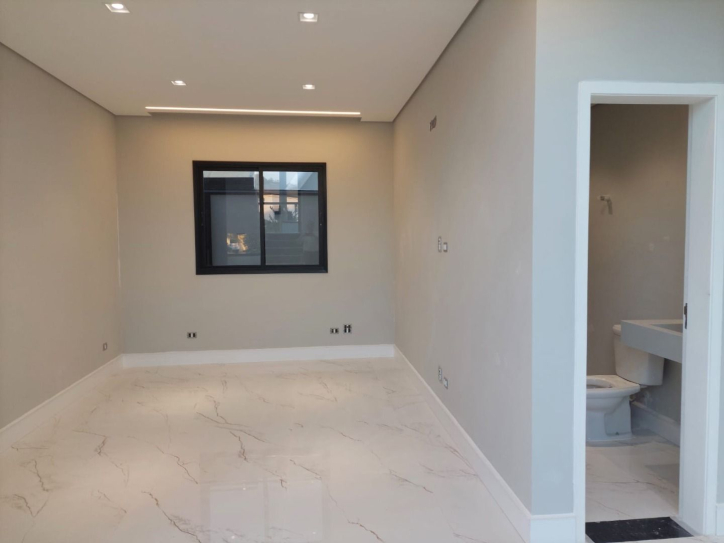 Casa à venda com 4 quartos, 270m² - Foto 3