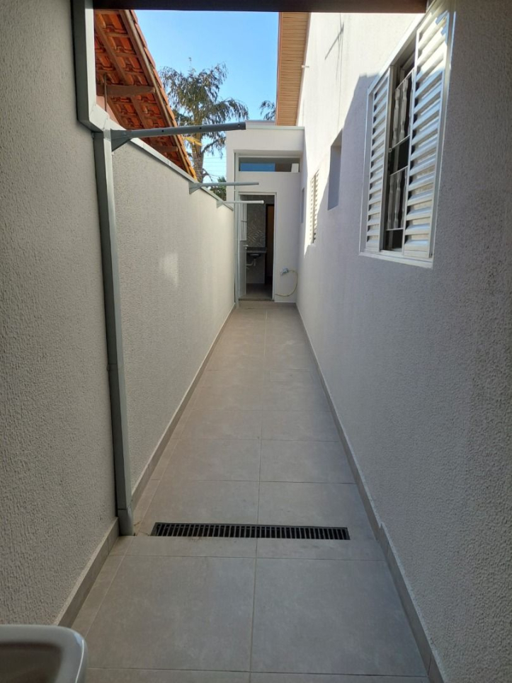 Casa à venda com 2 quartos, 100m² - Foto 11