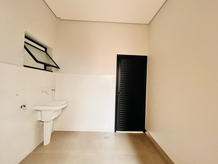 Casa à venda com 3 quartos, 160m² - Foto 3