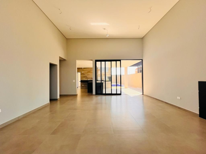 Casa à venda com 4 quartos, 221m² - Foto 5