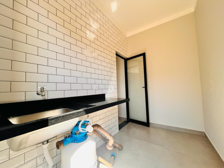 Casa à venda com 4 quartos, 221m² - Foto 12