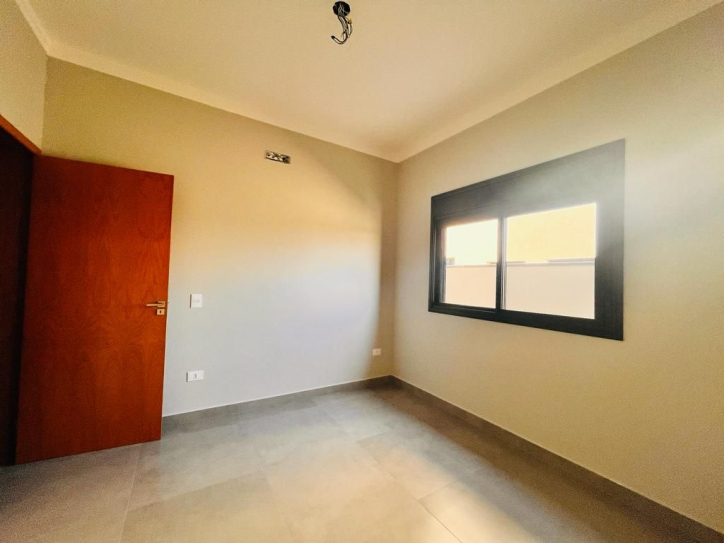 Casa à venda com 4 quartos, 221m² - Foto 23