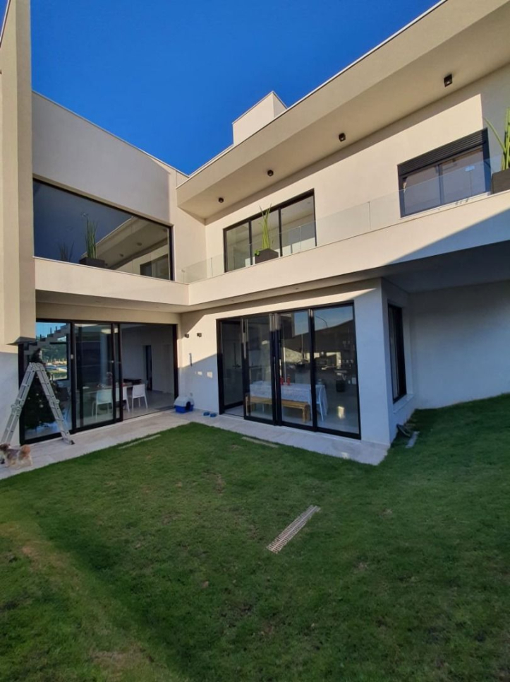 Casa à venda com 4 quartos, 386m² - Foto 10