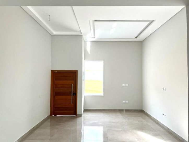 Casa à venda com 3 quartos, 160m² - Foto 2