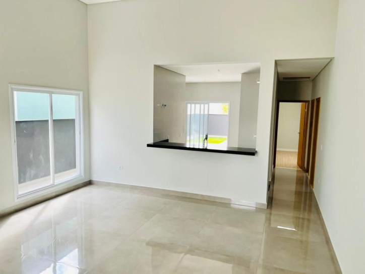 Casa à venda com 3 quartos, 160m² - Foto 3