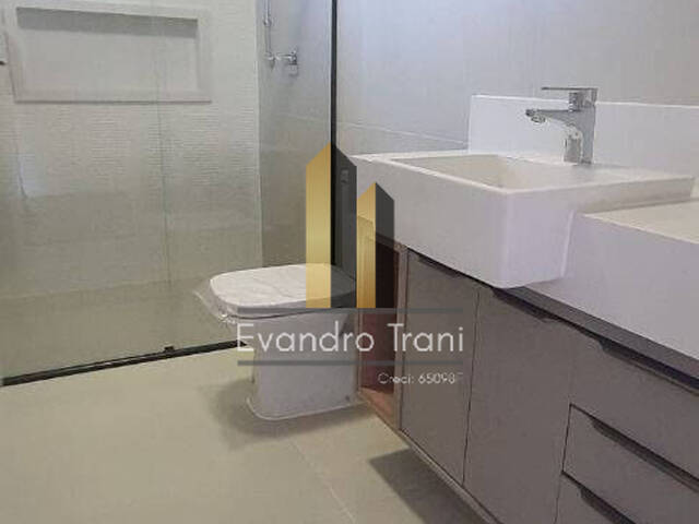 Casa para Venda em São José dos Campos - 5