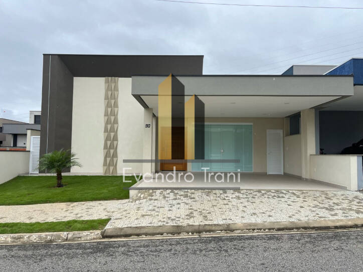 Casa à venda com 3 quartos, 172m² - Foto 9