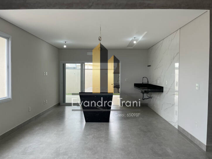 Casa à venda com 3 quartos, 172m² - Foto 11