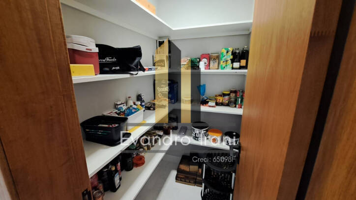 Casa à venda com 4 quartos, 269m² - Foto 24