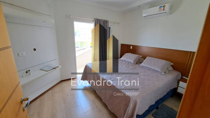 Casa à venda com 3 quartos, 248m² - Foto 22