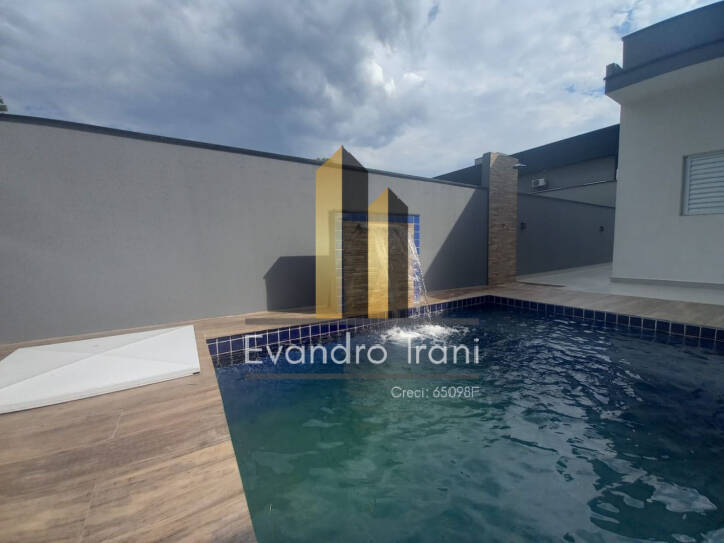 Casa à venda com 3 quartos, 145m² - Foto 14