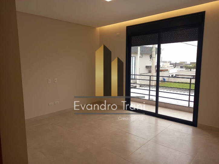 Casa à venda com 3 quartos, 262m² - Foto 4